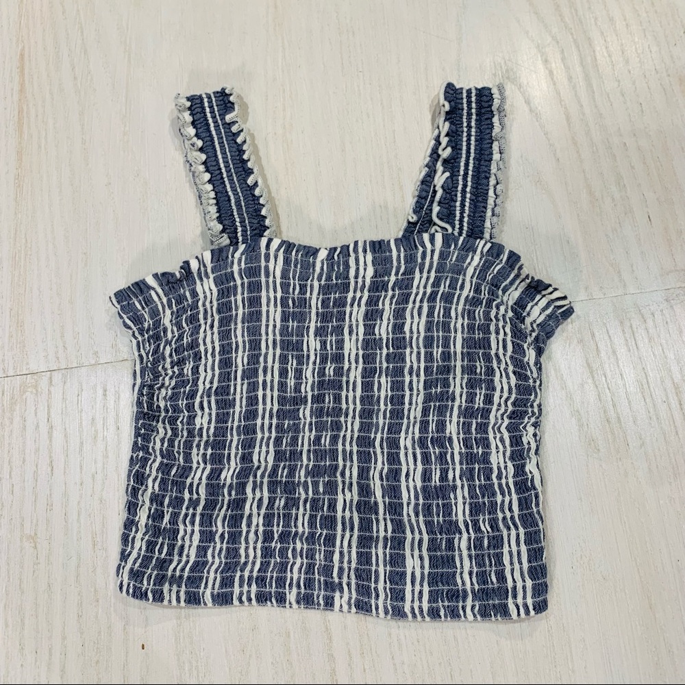 Brand: Hollister // Size: S